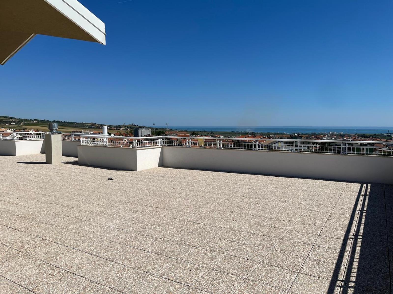 Attico Le Rose Apartment San Salvo Exterior photo